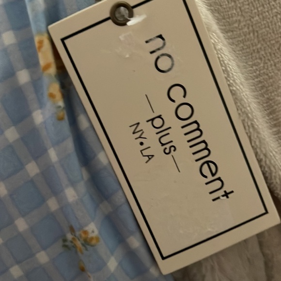 Nwt gorgeous crisscross front soft floral dress - Picture 8 of 8